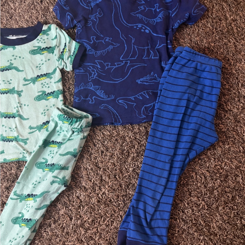 Preowned Dinosaur Pajamas Boys Sz 12M, 24M, 2T , 3 sets Included
